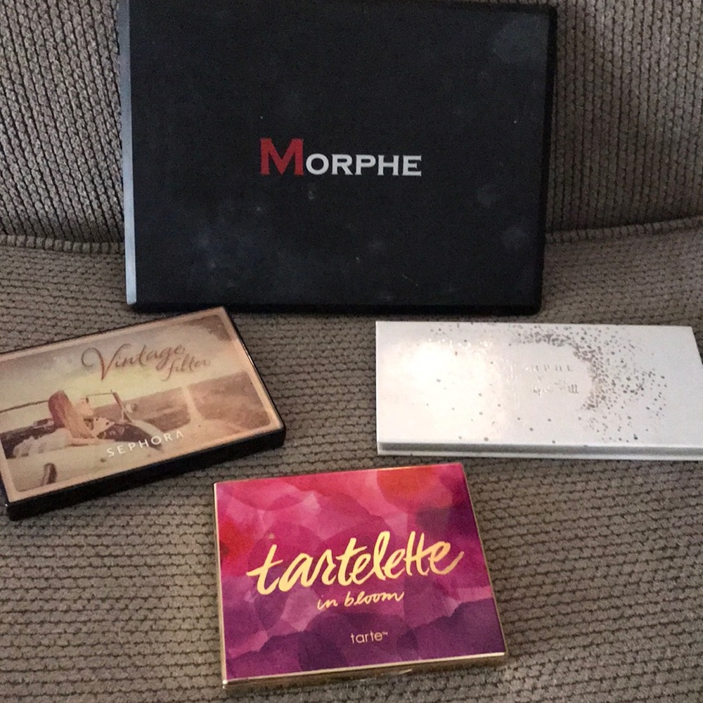 Eyeshadow Pallets (4)